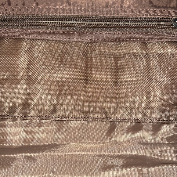 Lug - Picture 8 of 15